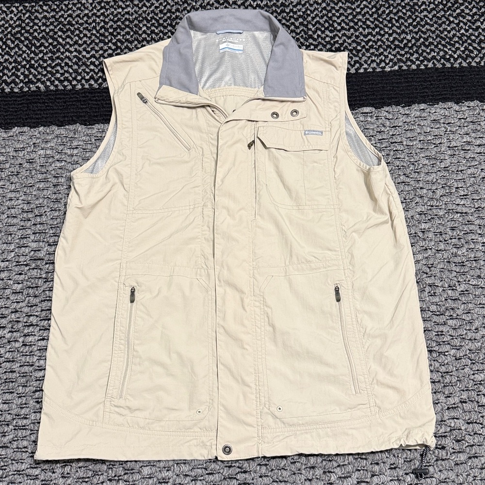 Columbia Omni-Shade Utility Vest Men’s XL Fishing Safari Photographer Travel